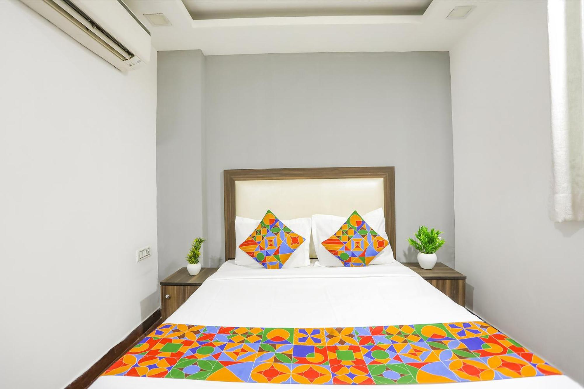 Hotel Fabexpress The Arrow Nowe Delhi Zewnętrze zdjęcie