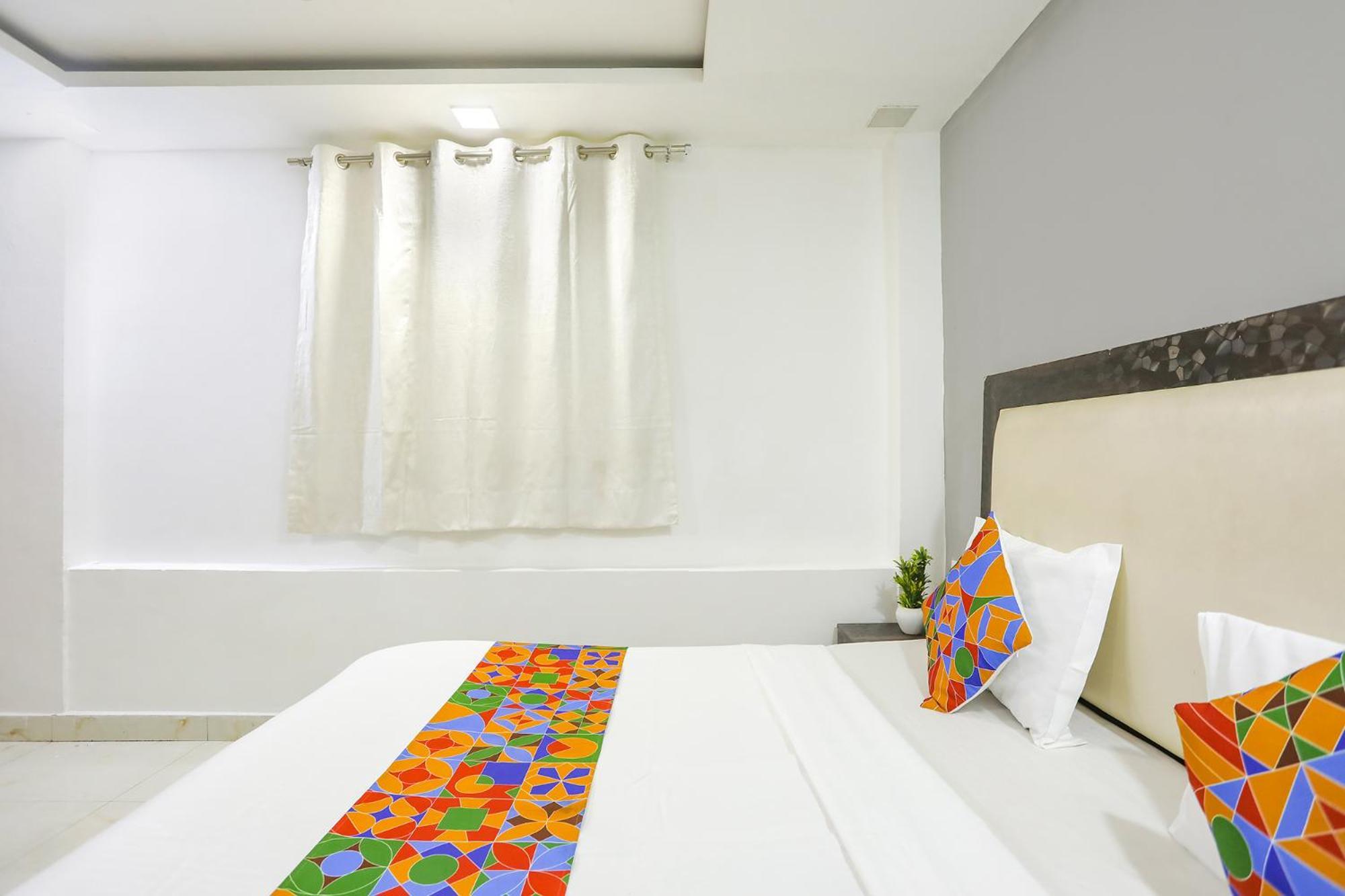 Hotel Fabexpress The Arrow Nowe Delhi Zewnętrze zdjęcie