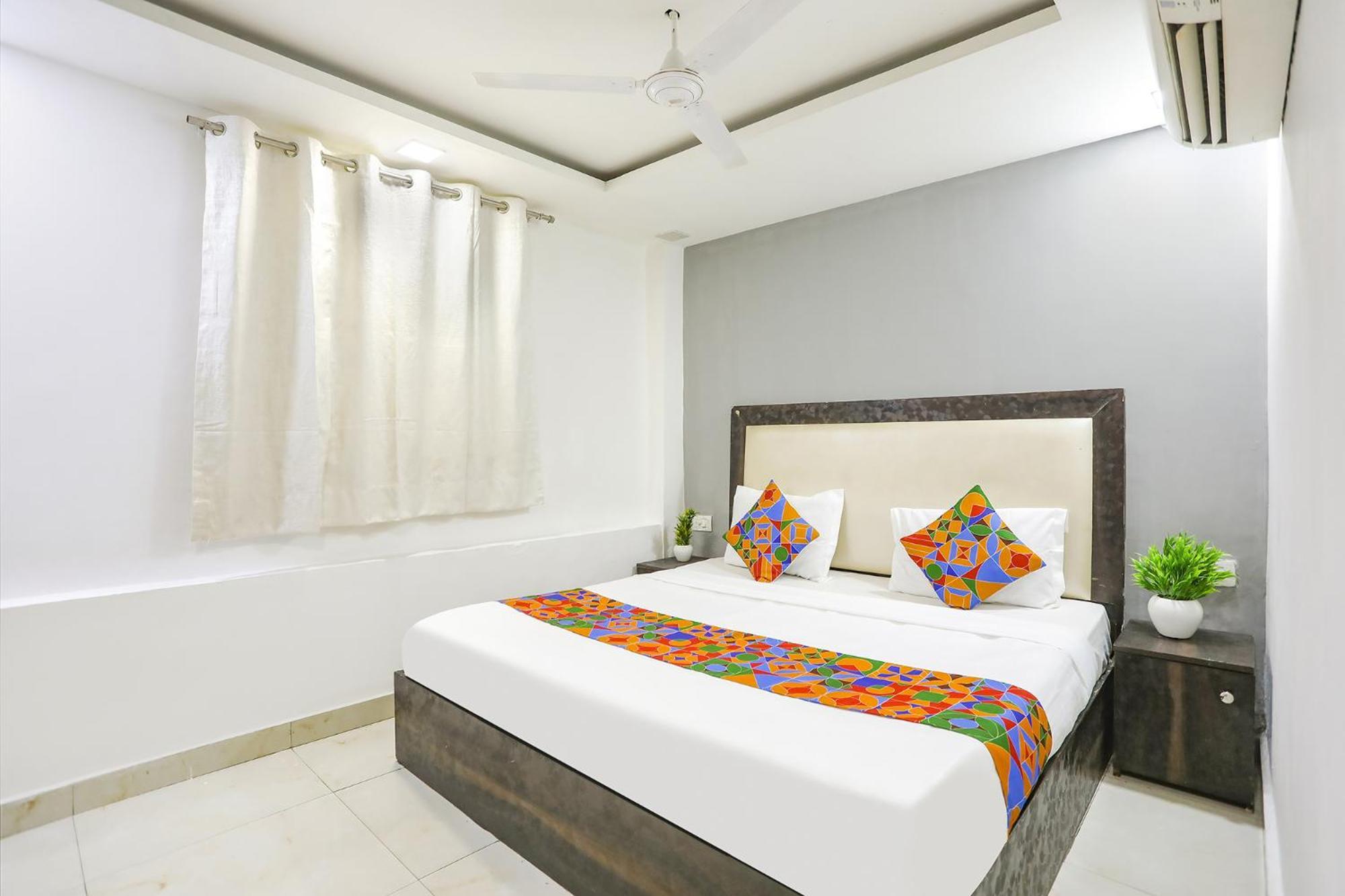 Hotel Fabexpress The Arrow Nowe Delhi Zewnętrze zdjęcie
