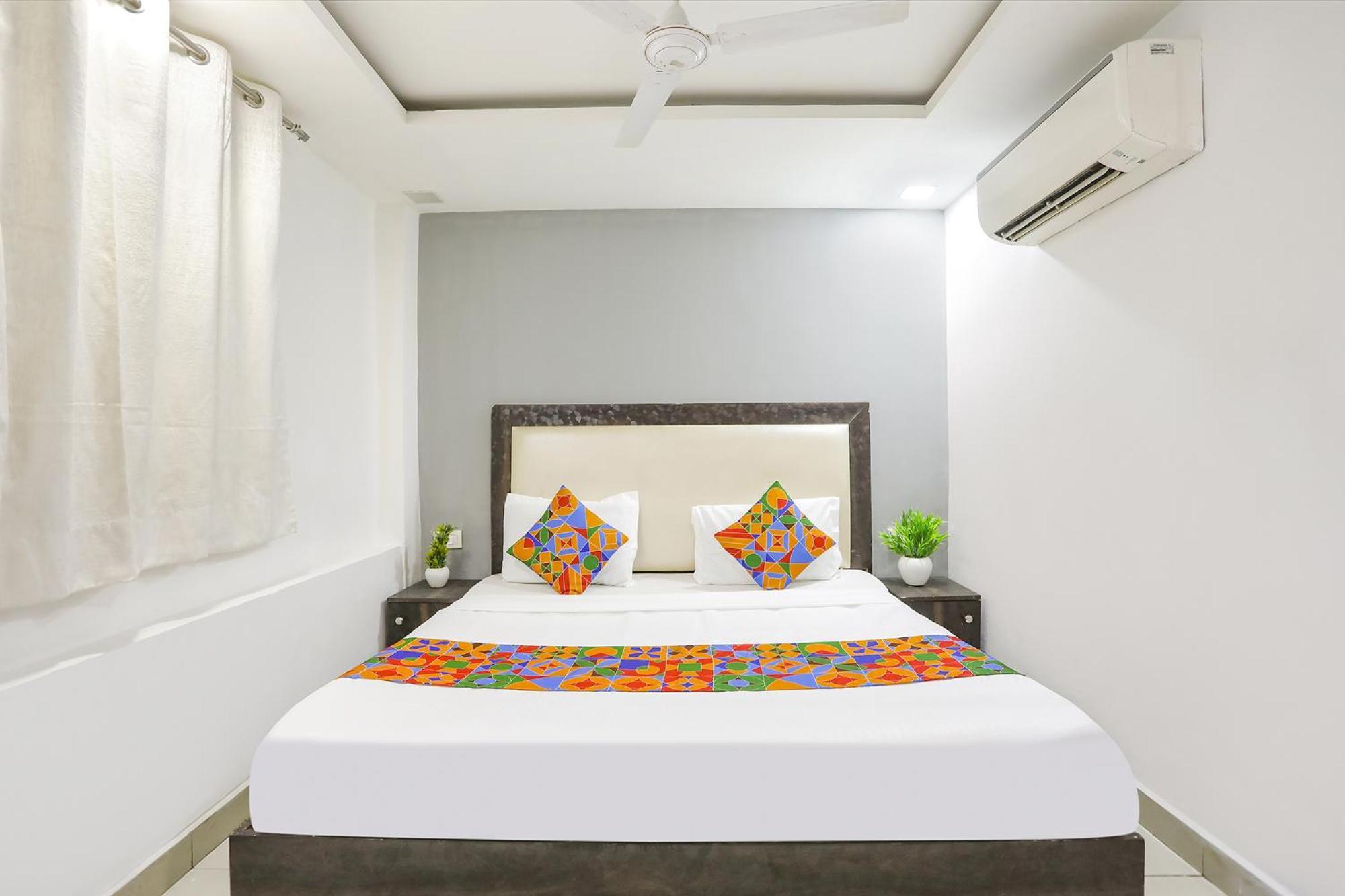 Hotel Fabexpress The Arrow Nowe Delhi Zewnętrze zdjęcie